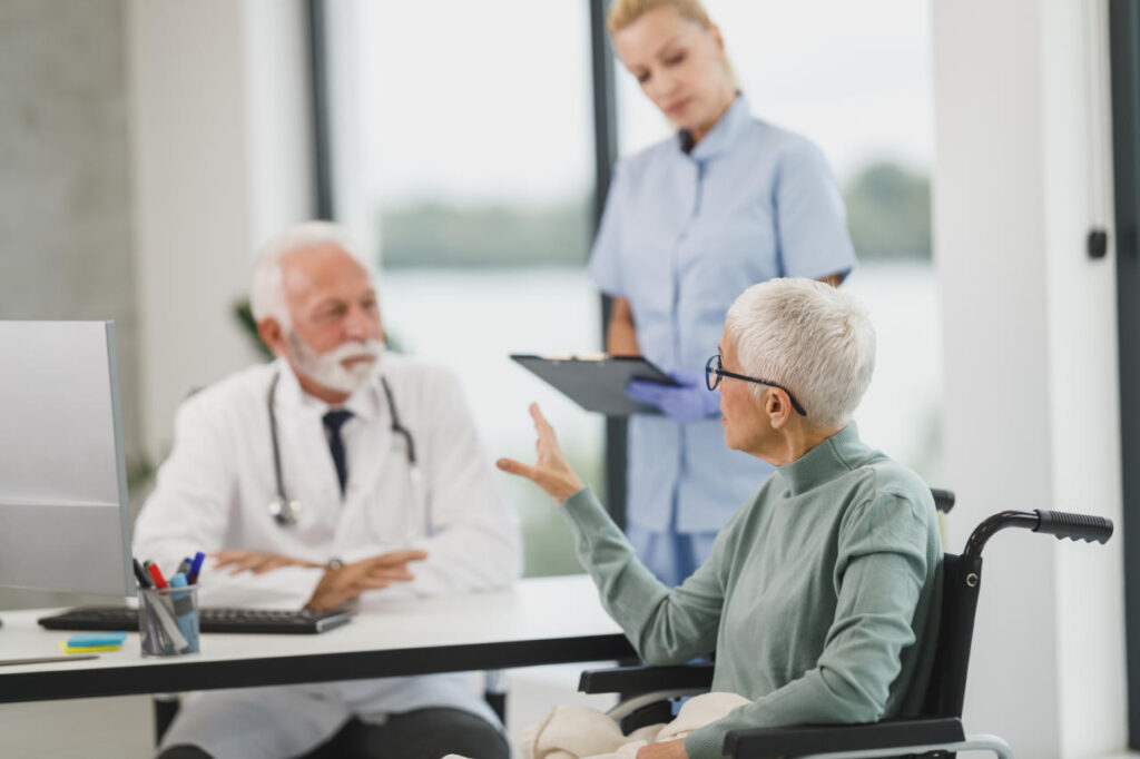 senior-doctor-consultation